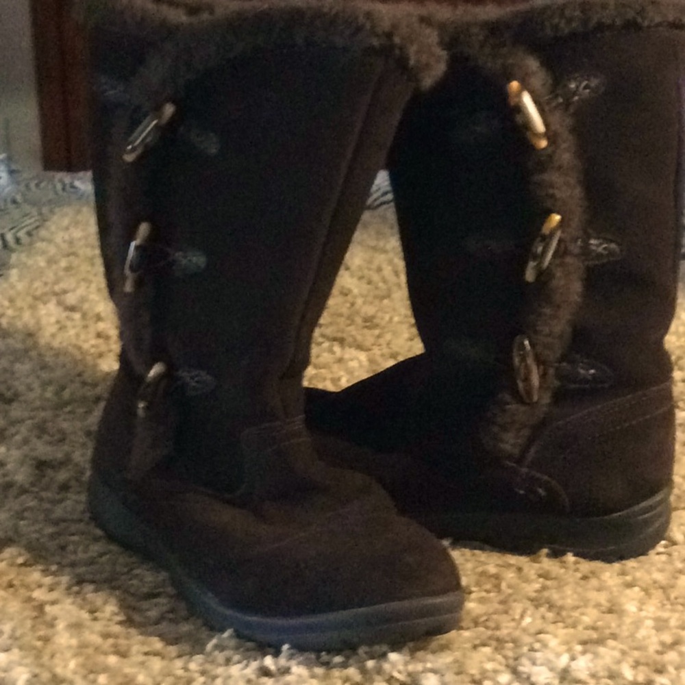 BROWN SUEDE SLIP ON FUR LINED ABOVE ANKLE BOOTS